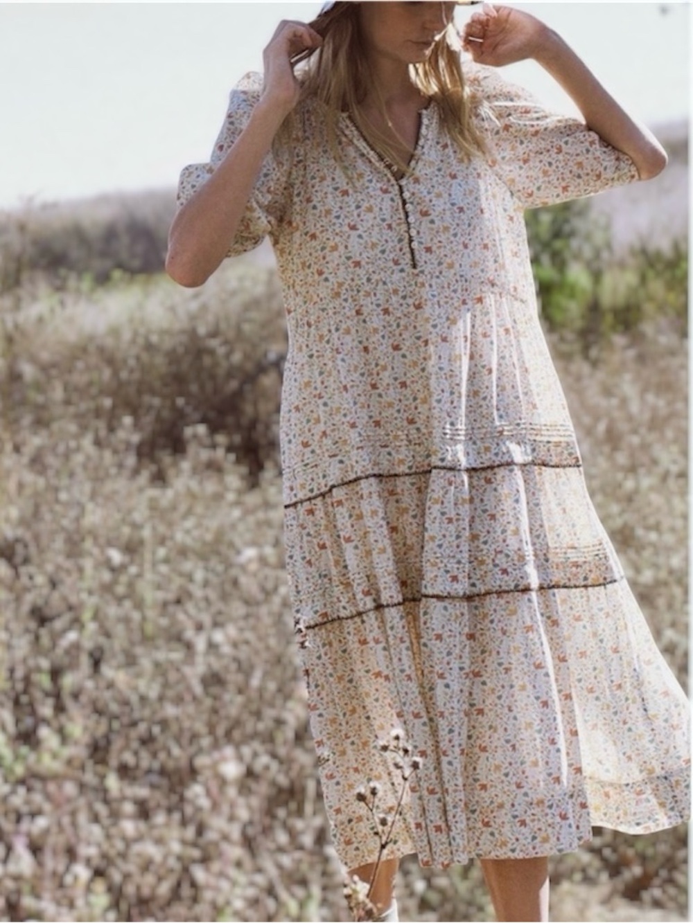 THE GREAT Whipstitch Ravine Floral Tiered Midi Dress Size M Multicolor